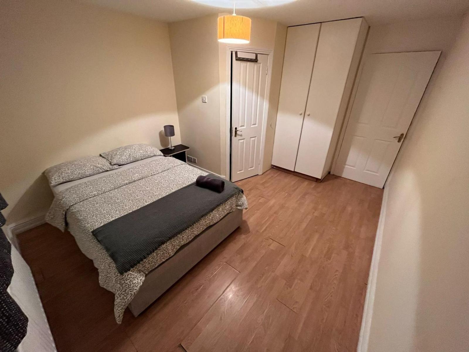 Cama Doble Con Bano Privado D24 Bed & Breakfast ดับลิน ภายนอก รูปภาพ